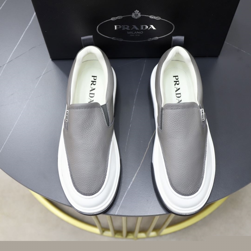 Pra*a casual shoes
